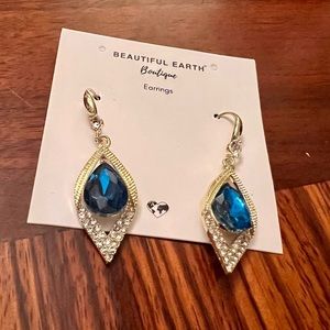 Beautiful Earth Boutique blue crystal dangle/drop earrings